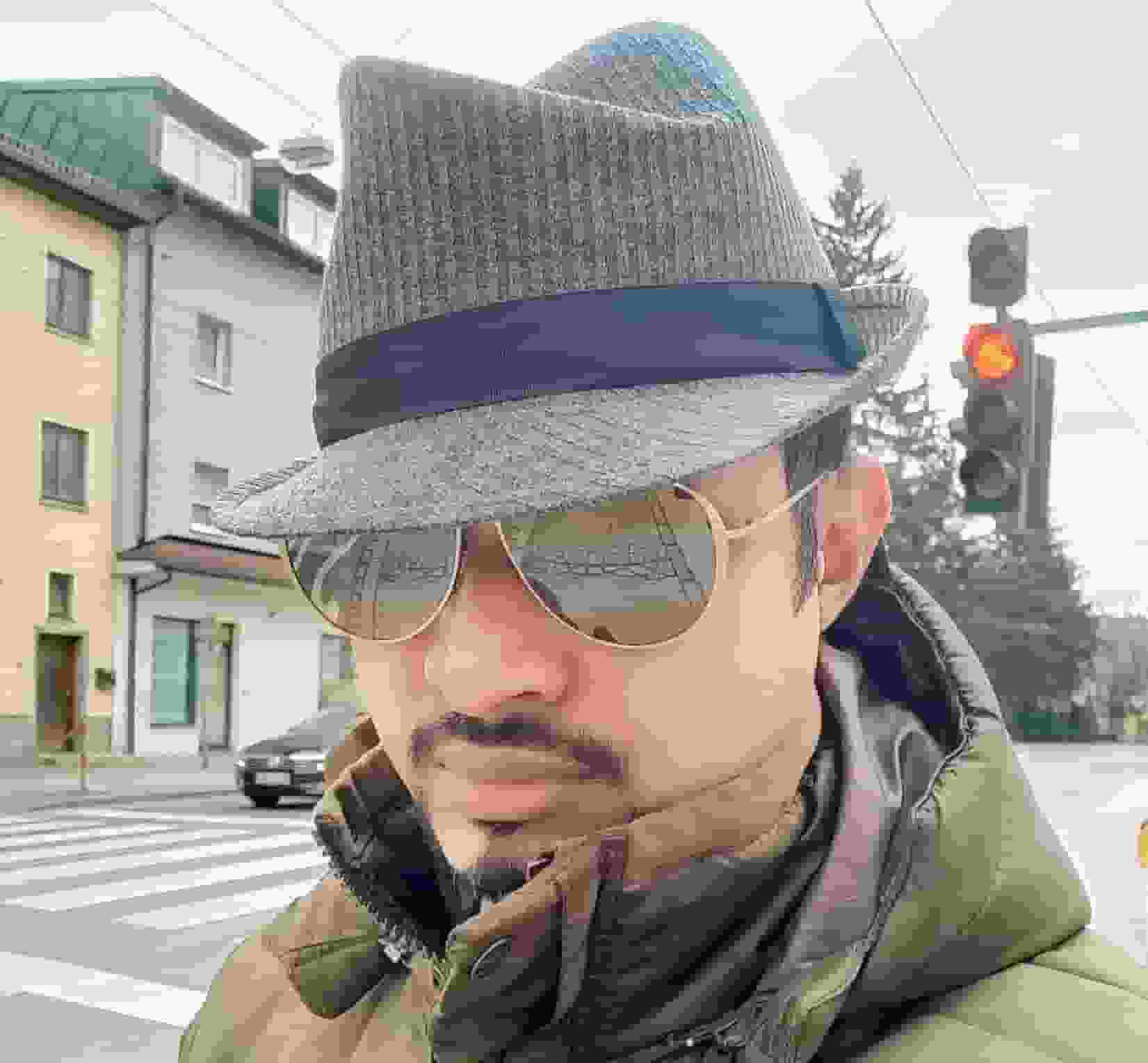 Suborno-Samanta player image