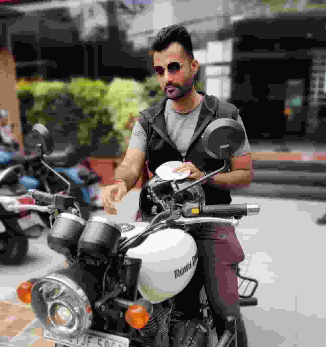 Shishir-Dwivedi player image