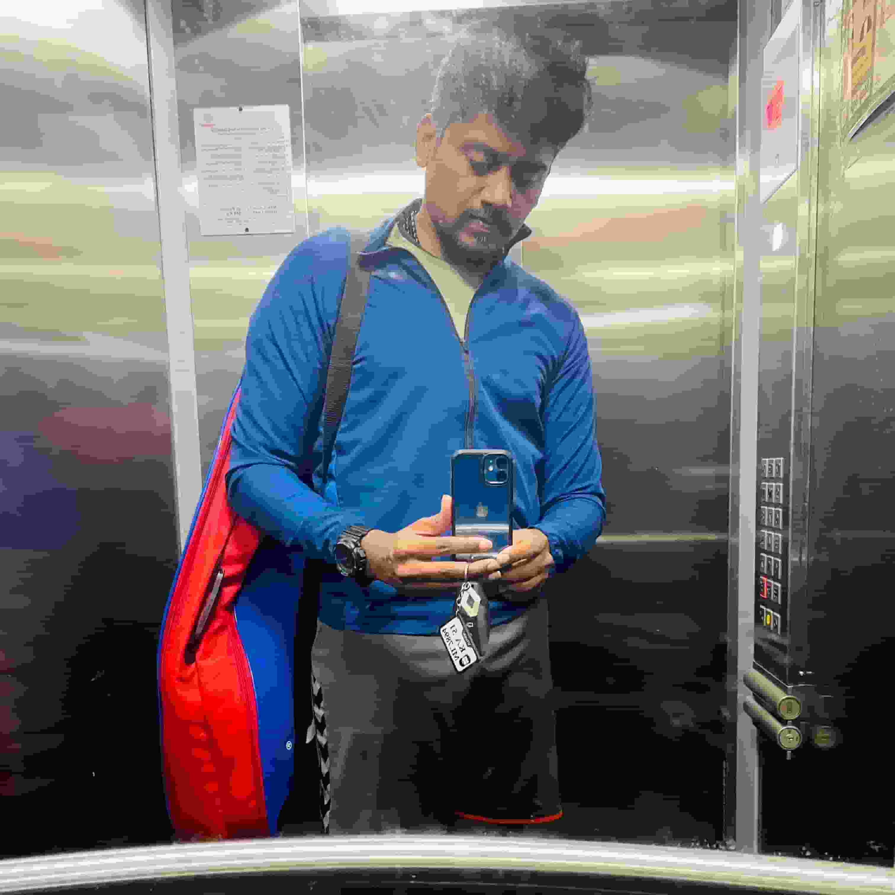 Vivek -Kumaravel  player image