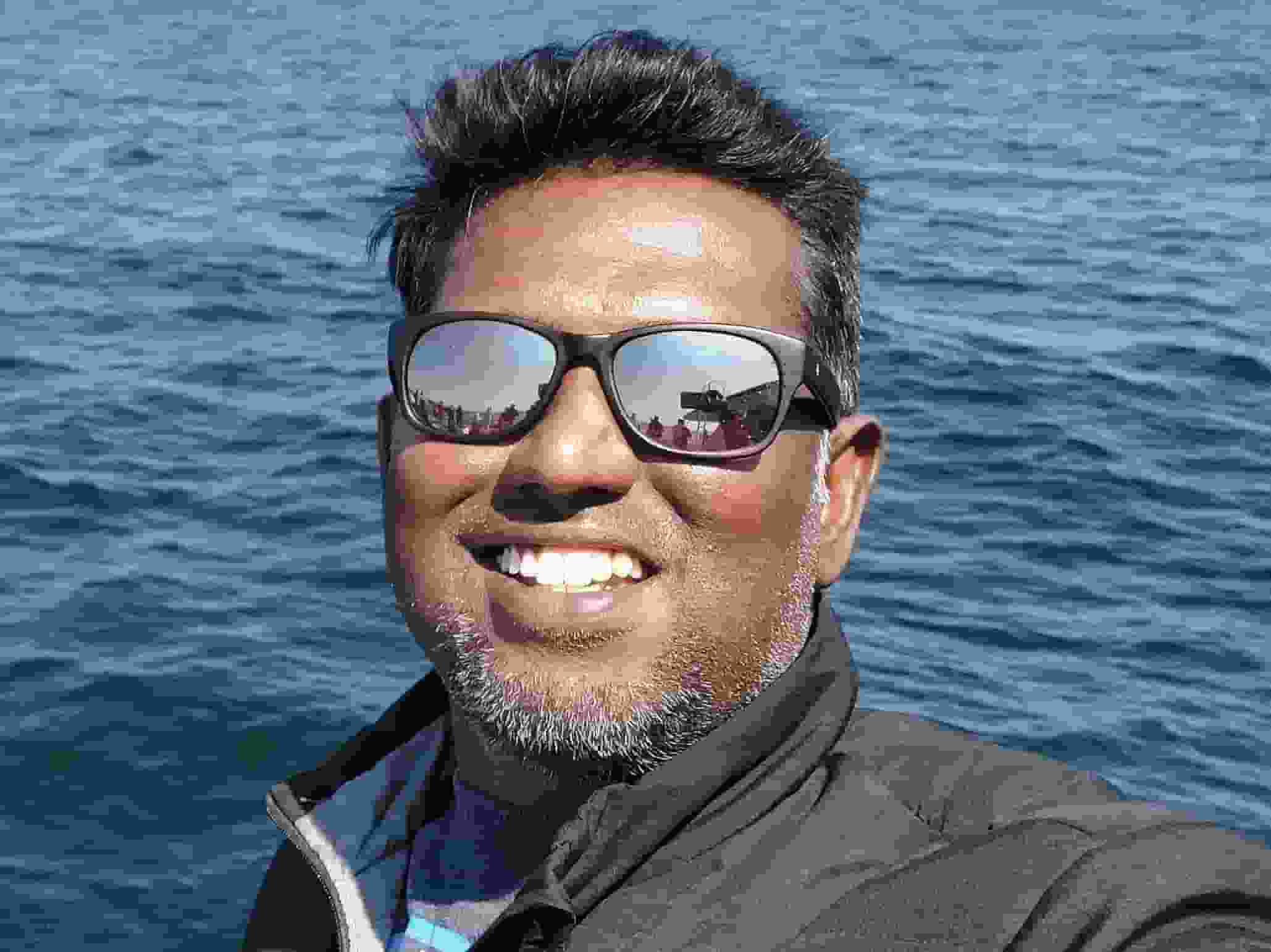 Vivek-D player image
