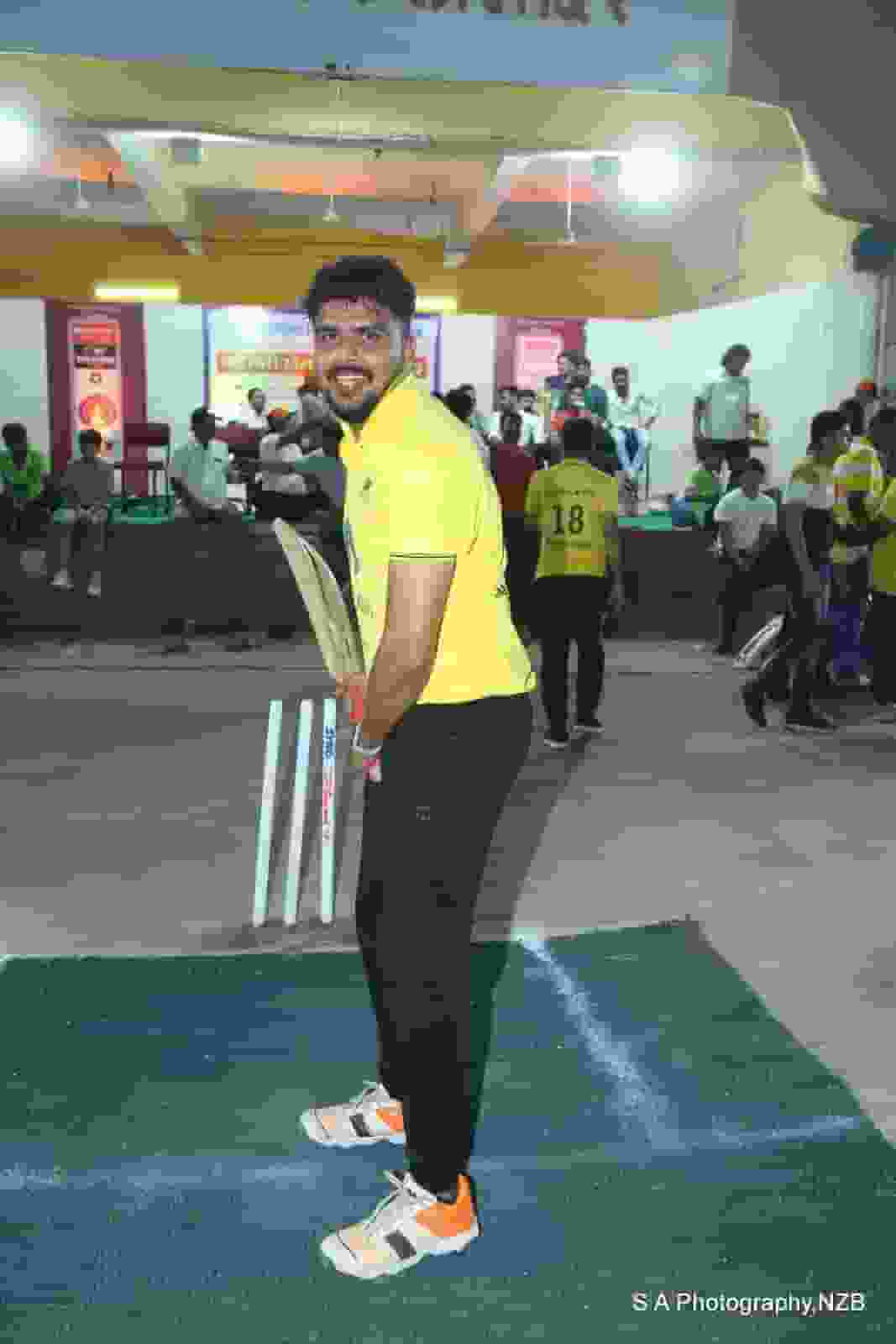 Mayur-B player image