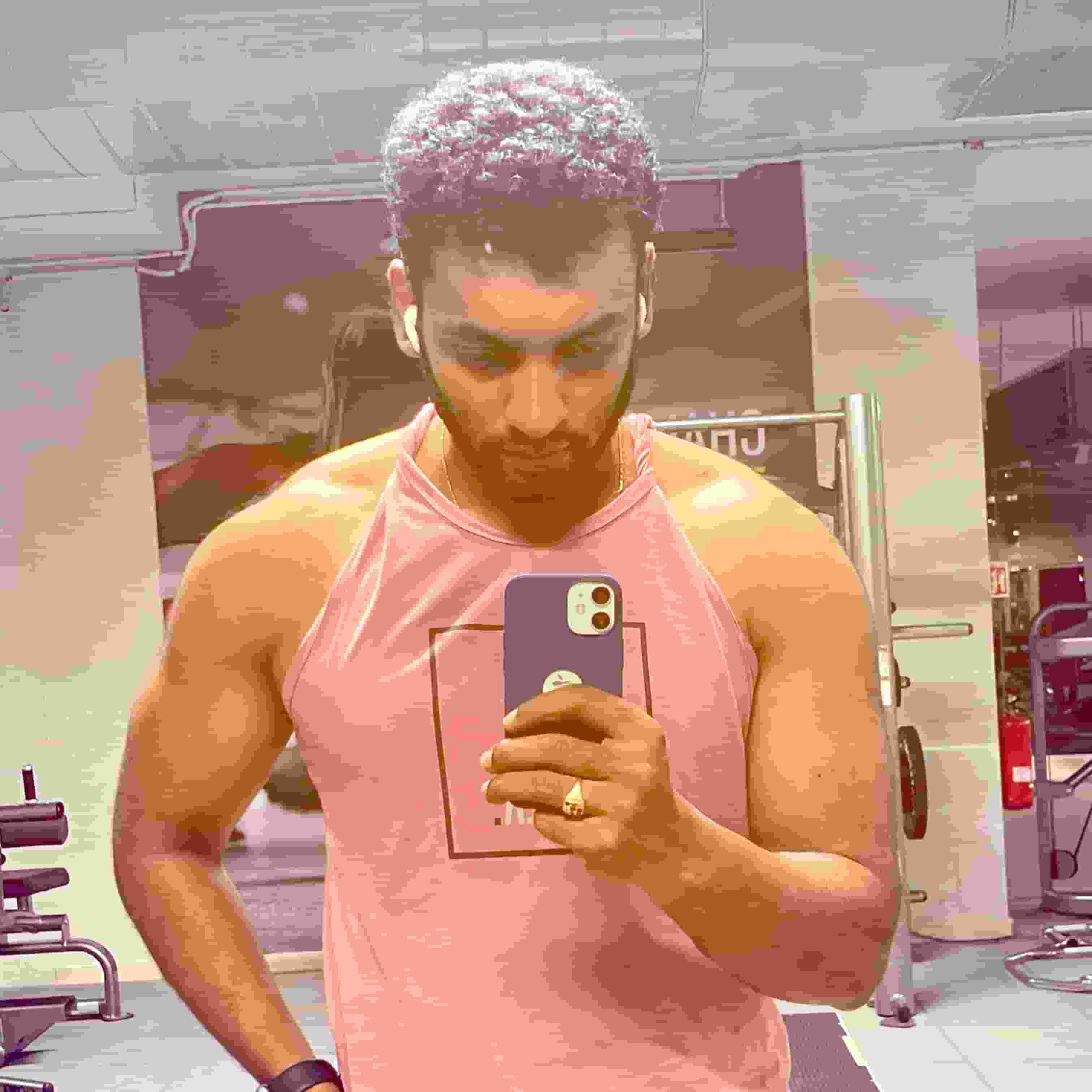 Ravi teja-Narina player image