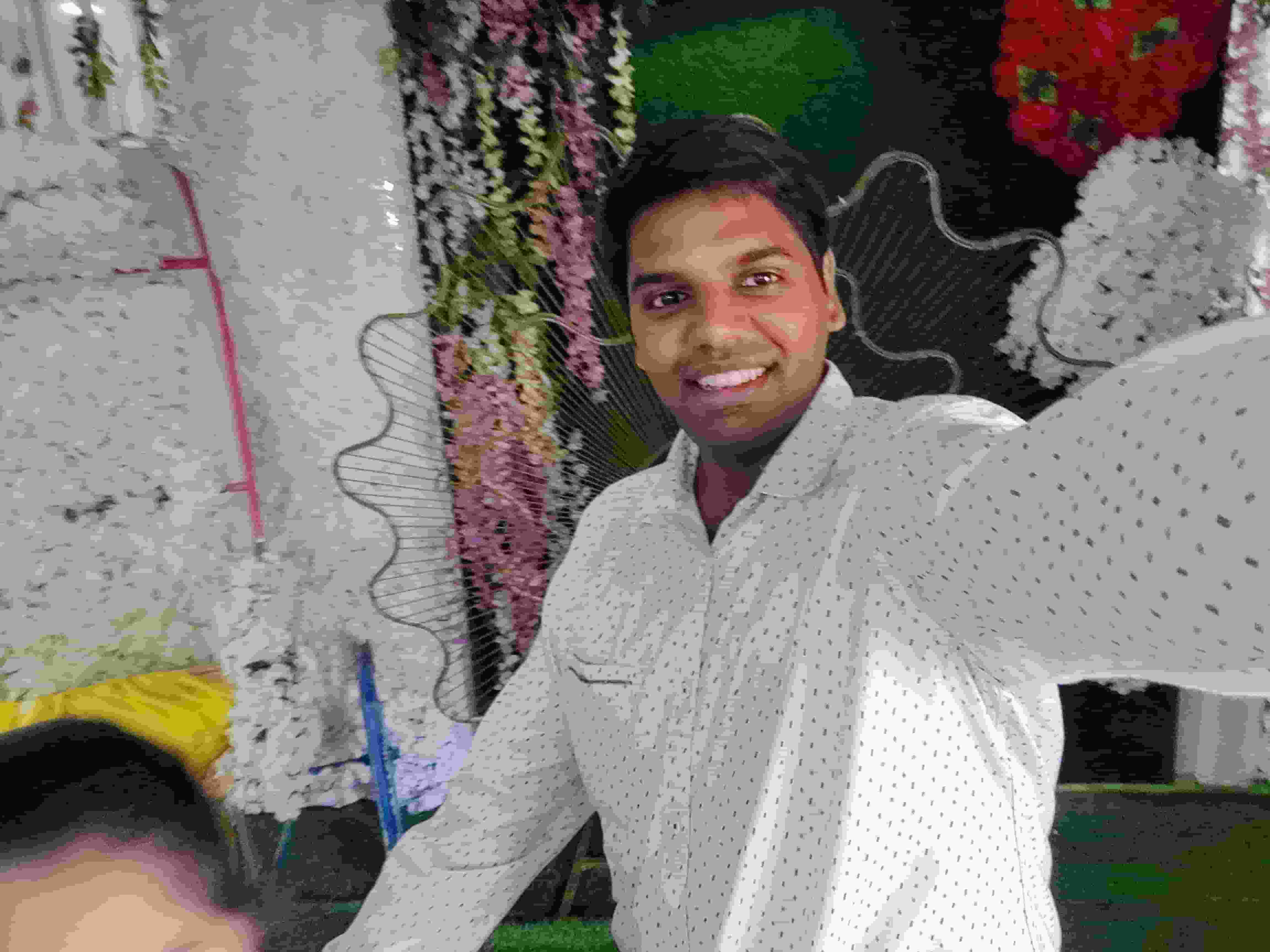 Mayur-V player image