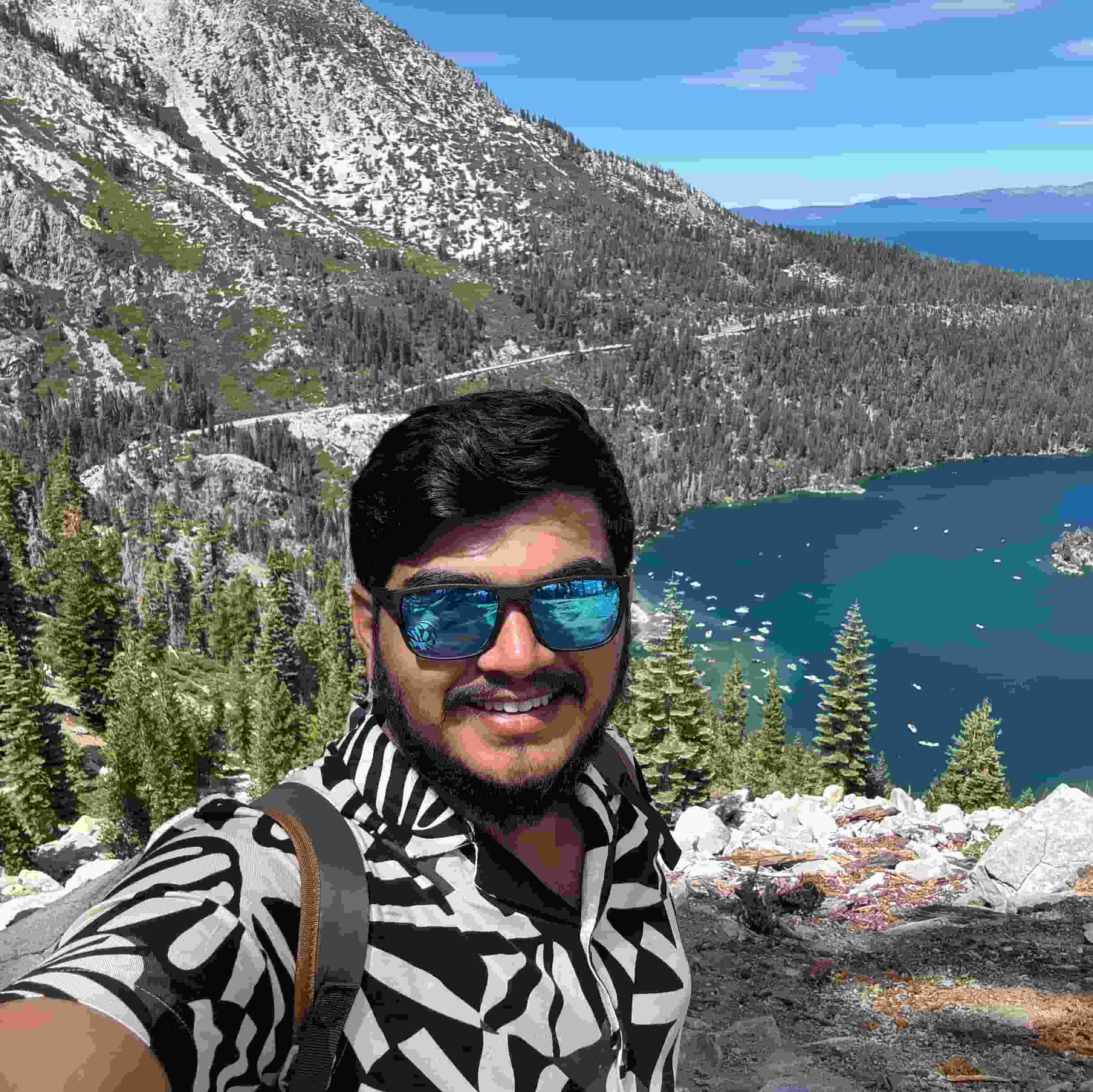 Gurumurti-Avhad player image