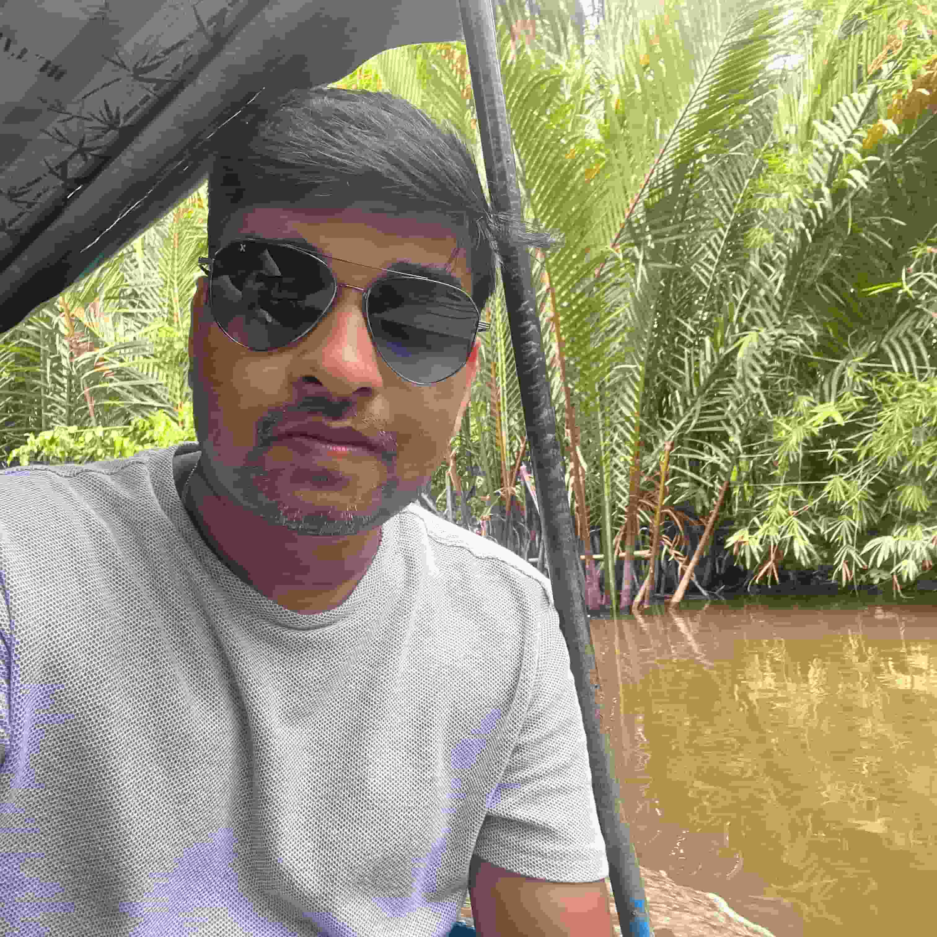 Vishal-Gandhi player image