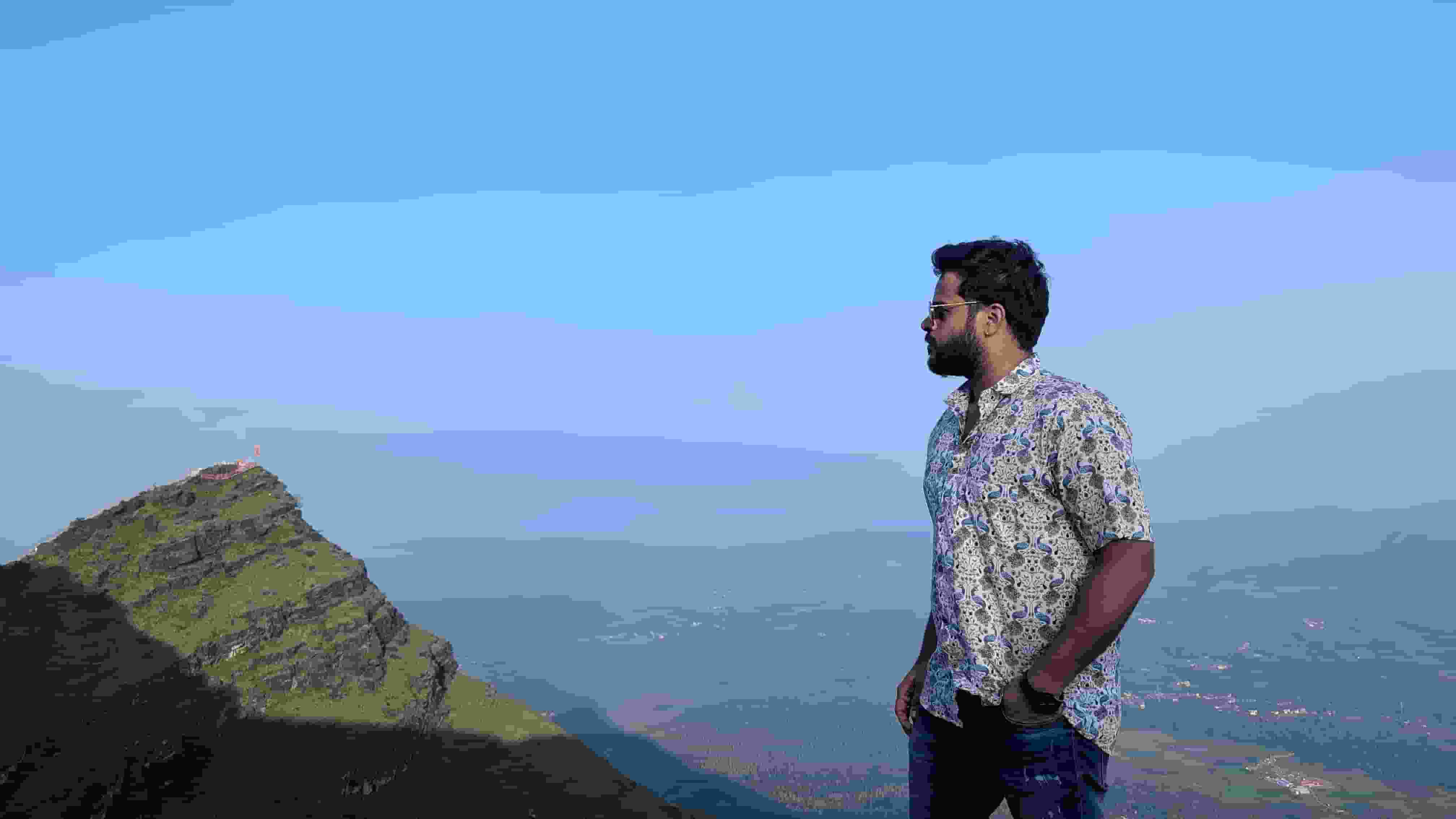 Ravi-Peri player image