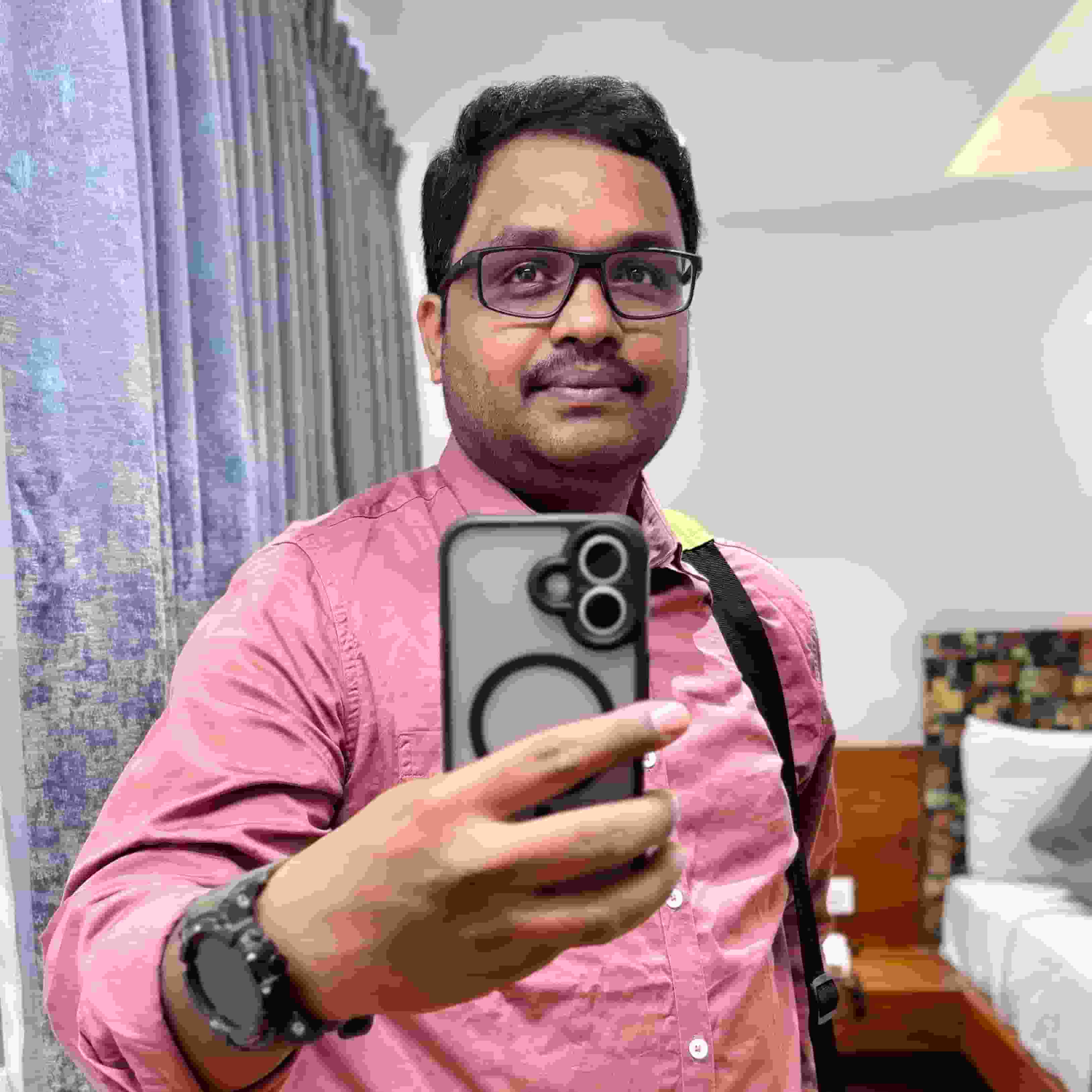 Radhakrishna-Nama player image