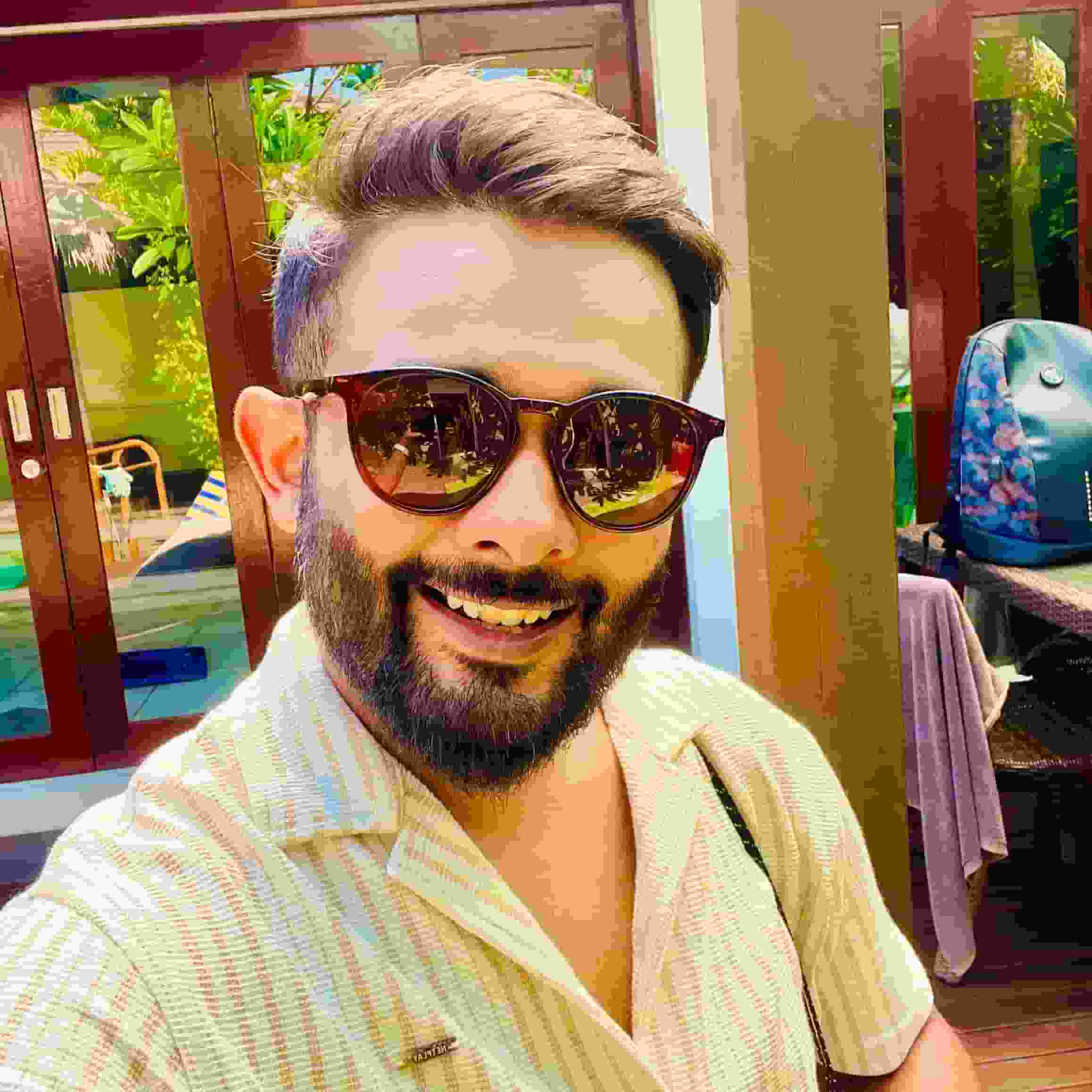 Devang- player image