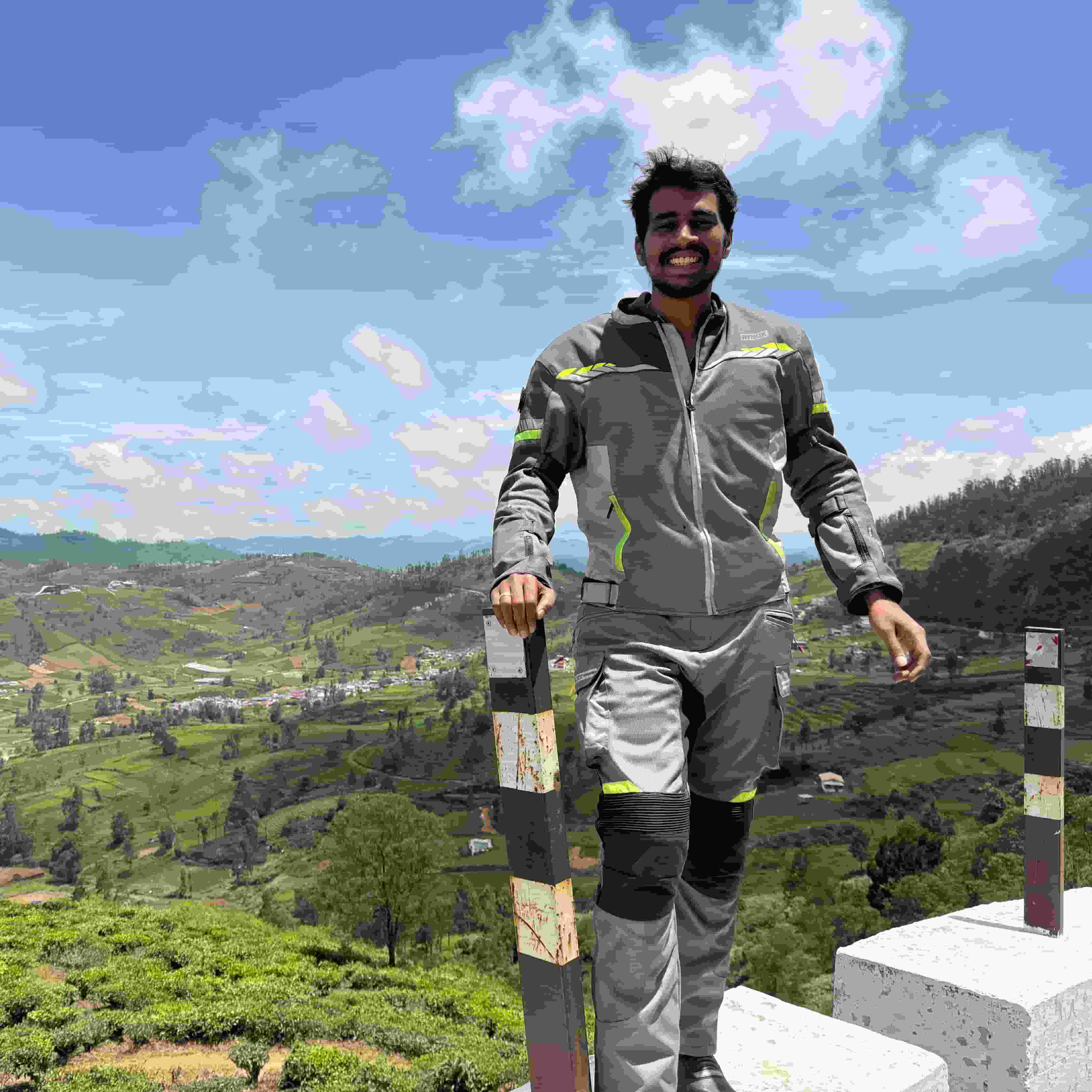 Pavan-R C player image