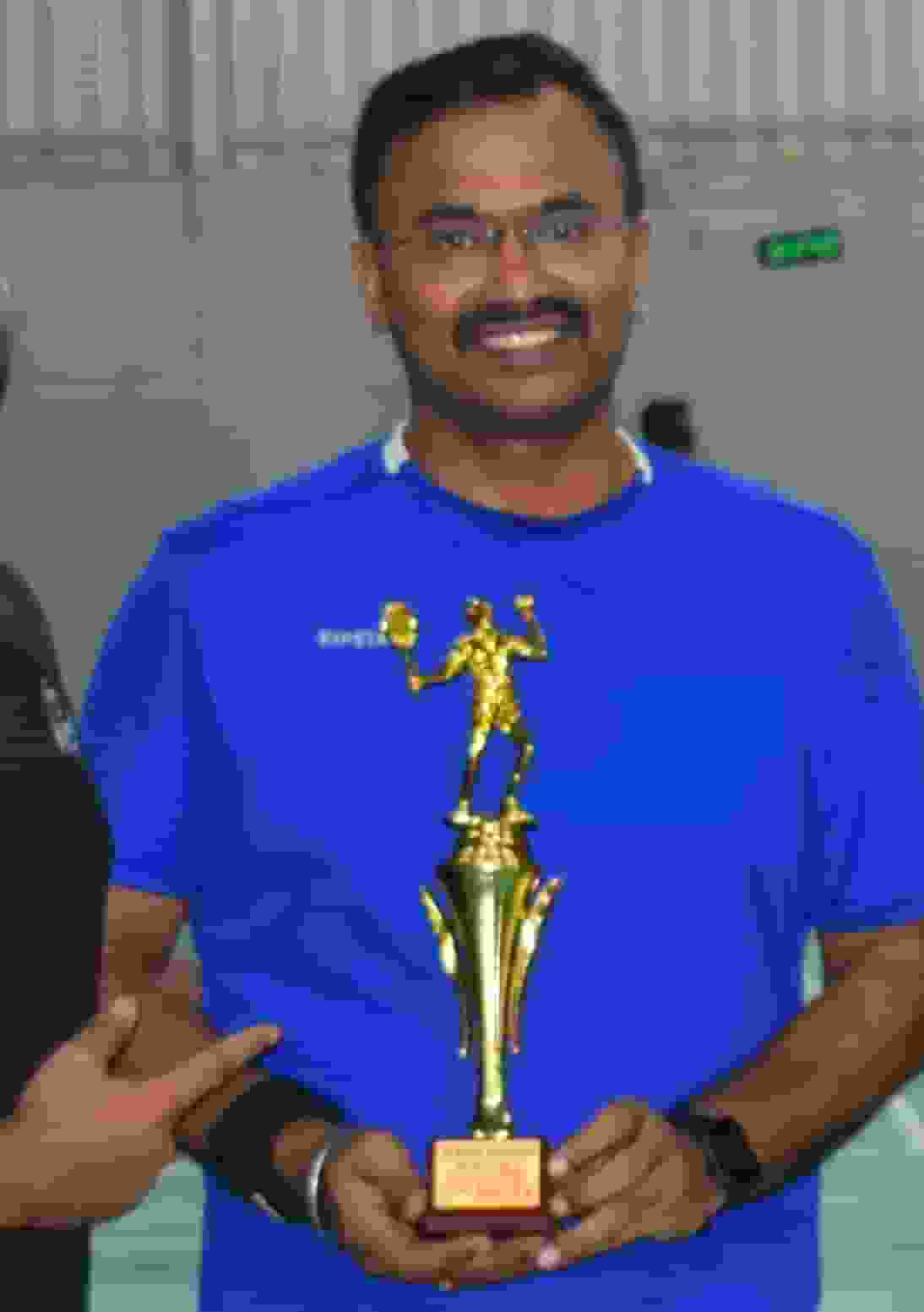 Sandy(Sandhanam)-. player image